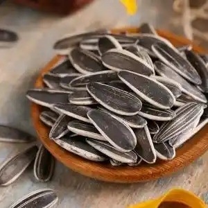 comprar China Li Niu Niu Fábrica de alimentos mayorista de alta calidad Exportación de nuez mejor precio Frutas crudas secas Nueces lavadas online manufacture