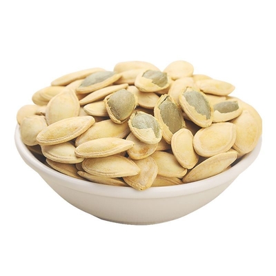Semillas de calabaza asadas con conchas brillantes: una adición sabrosa y nutritiva a su dieta